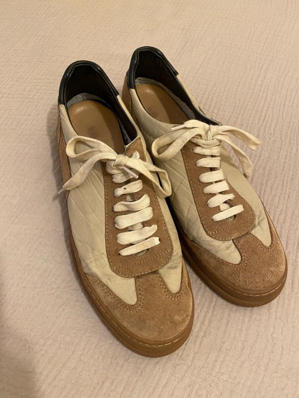 HIDSON LONDON Men's Casual Quilted & Suede Sneakers in Beige and Brown. Size 42